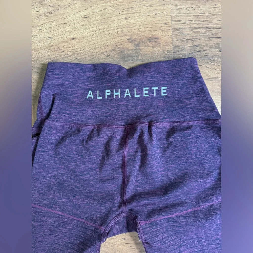 High Waisted Alphalete Leggings - Picture 1 of 4